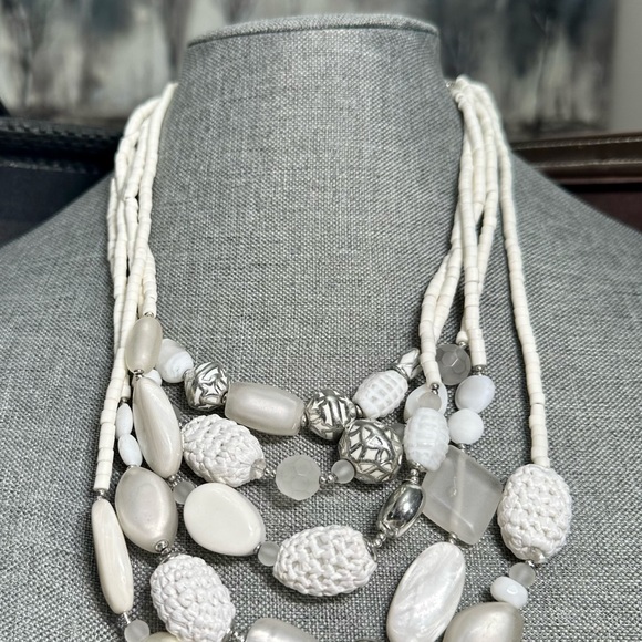 Chicos, necklace to white and silver, multi strand necklace, unique and stunning - Picture 4 of 13